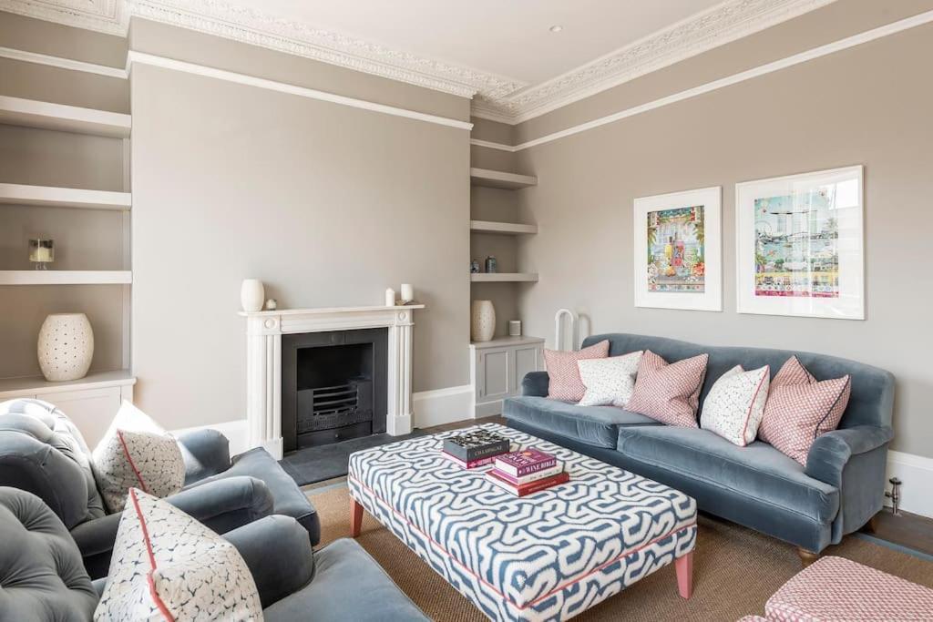 Vila Dunsford House - Elegant Townhouse With Parking Bath Exteriér fotografie