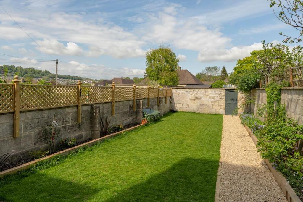 Vila Dunsford House - Elegant Townhouse With Parking Bath Exteriér fotografie