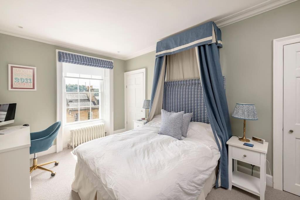 Vila Dunsford House - Elegant Townhouse With Parking Bath Exteriér fotografie